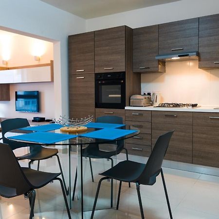 Sh5A-Qawra Prime Location 2 Bedroom Apartment Сейнт Полс Бей Екстериор снимка