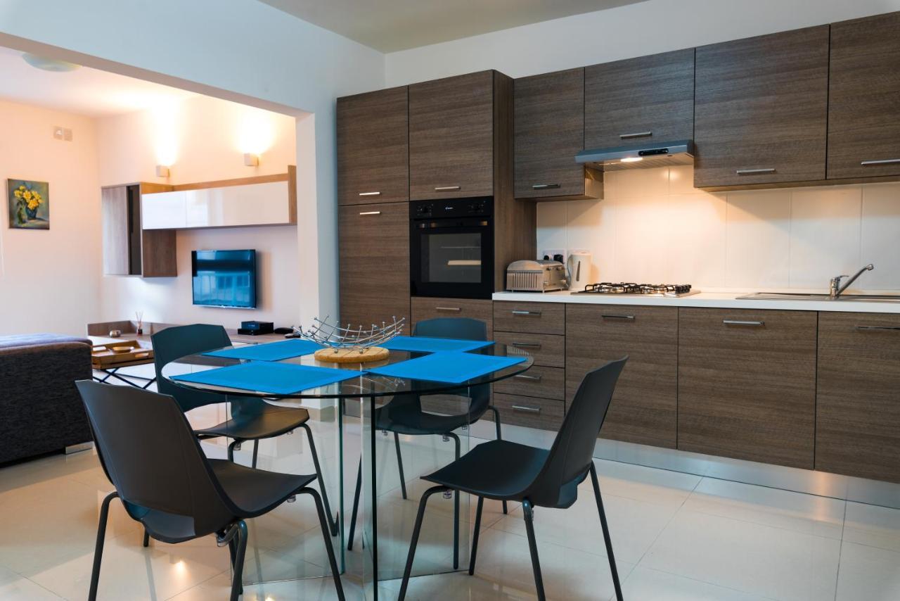 Sh5A-Qawra Prime Location 2 Bedroom Apartment Сейнт Полс Бей Екстериор снимка