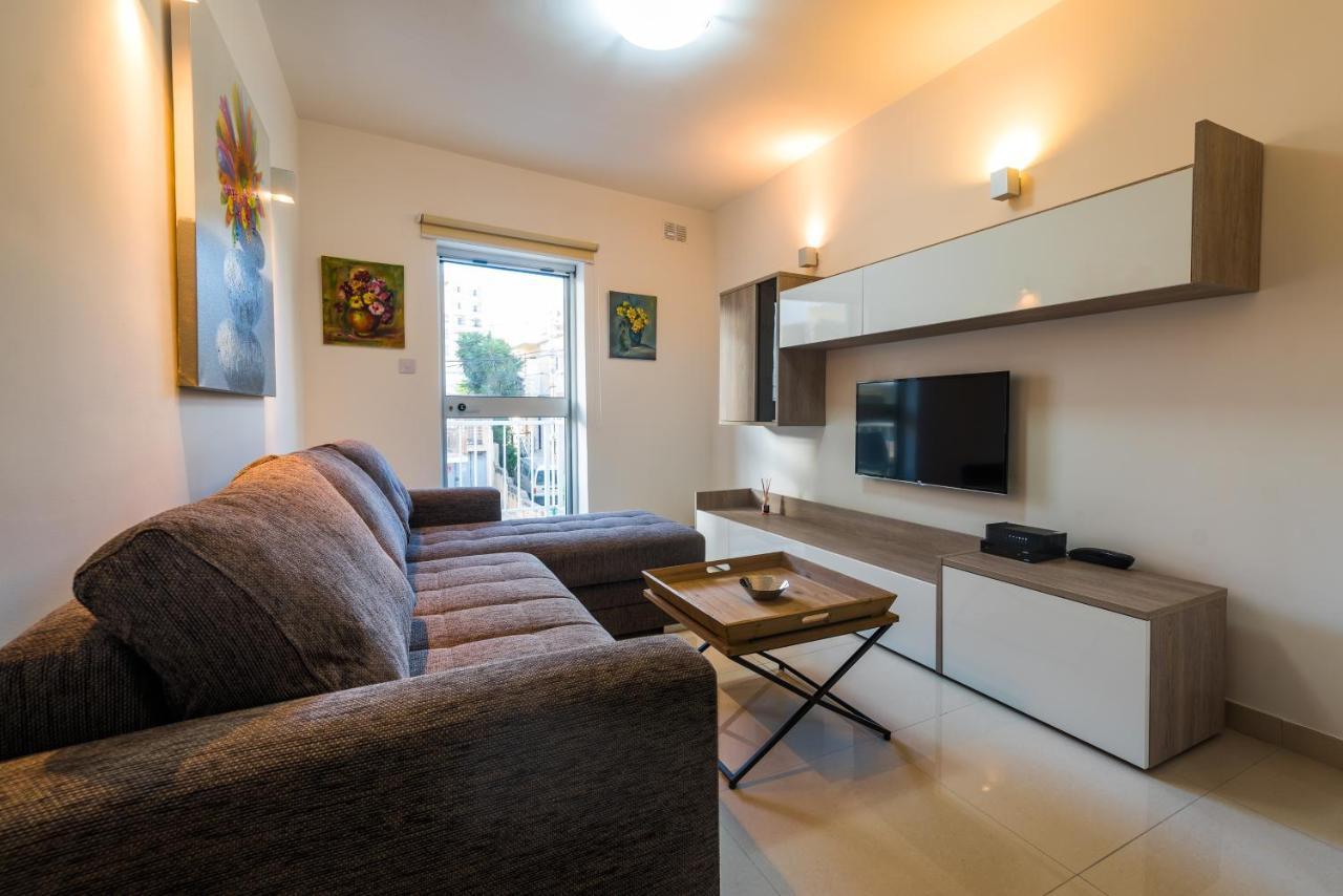 Sh5A-Qawra Prime Location 2 Bedroom Apartment Сейнт Полс Бей Екстериор снимка