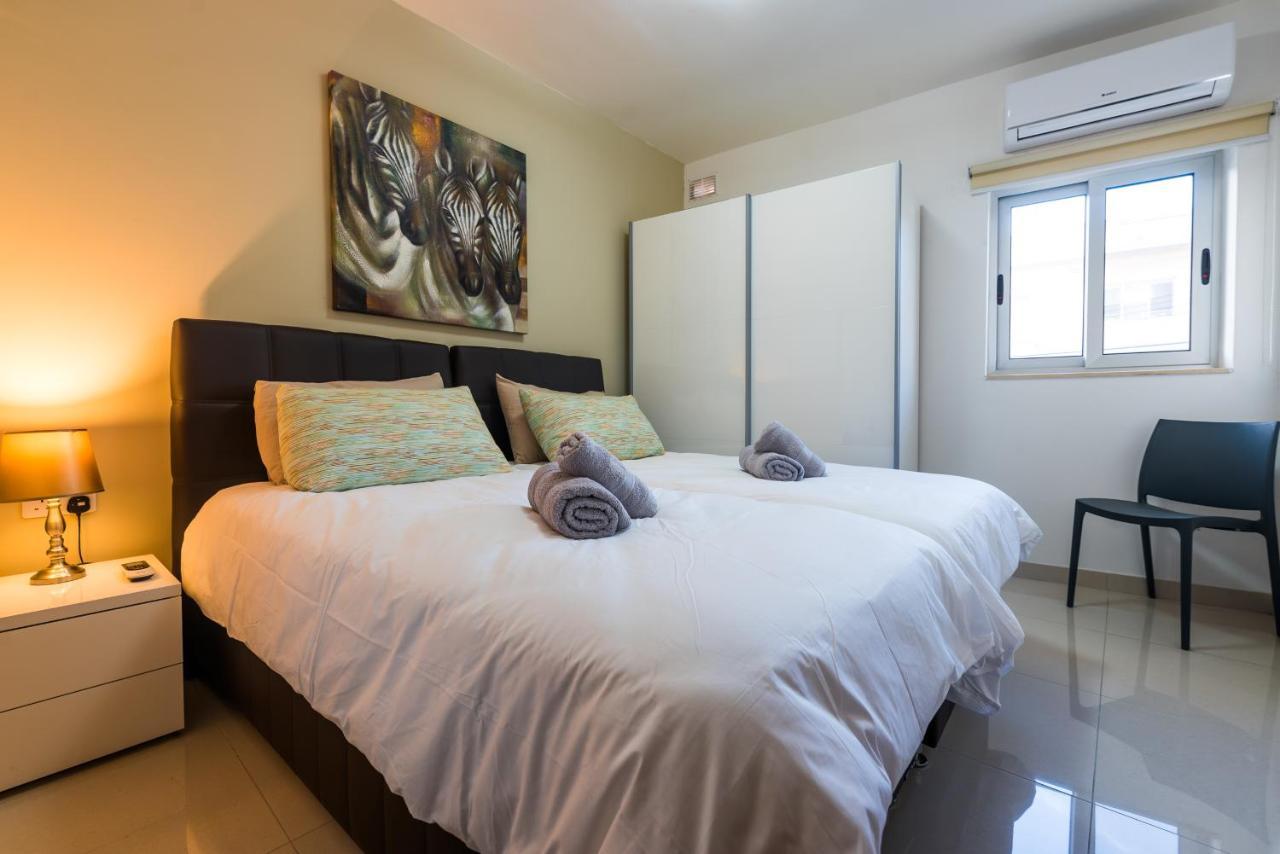 Sh5A-Qawra Prime Location 2 Bedroom Apartment Сейнт Полс Бей Екстериор снимка
